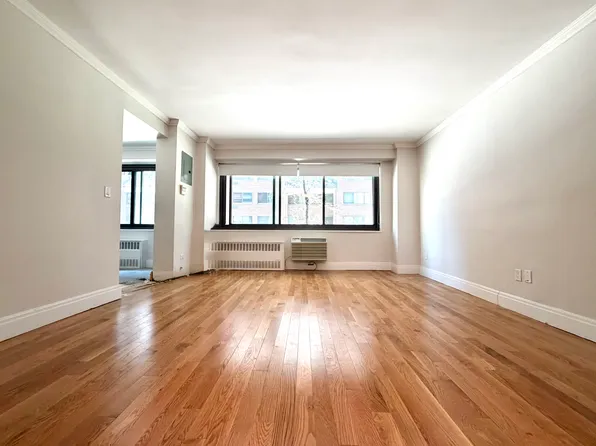 135 West 96th Street image 1 of 17