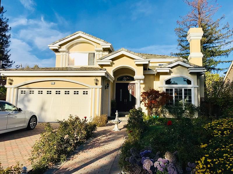 1st image of 2577 Ramona St