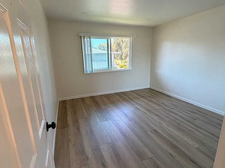 552 Toyon Ave #4 — Photo 10