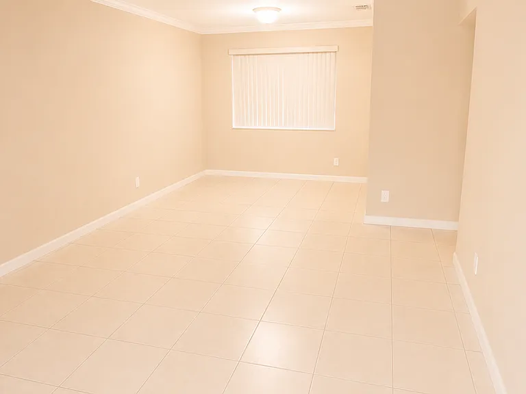 3609 Polk St — Photo 10