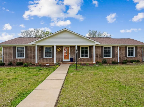 132 Crestview Dr, McMinnville, TN 37110