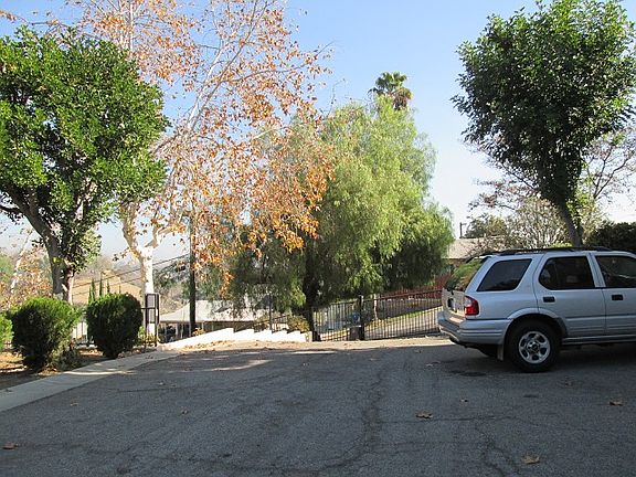 5th image of 3619 1/2 Armour Ave