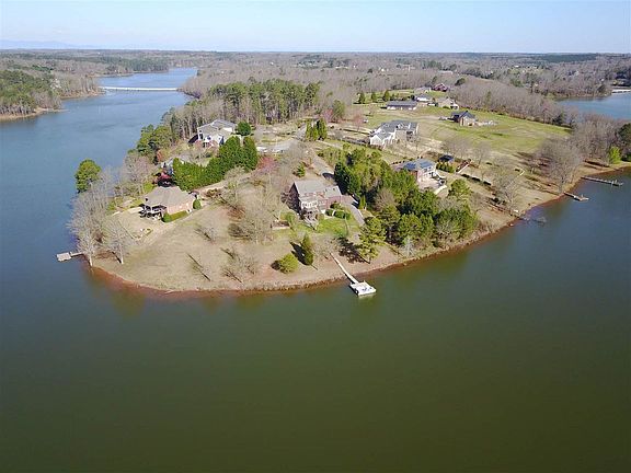5th image of 179 Stoneridge Dr