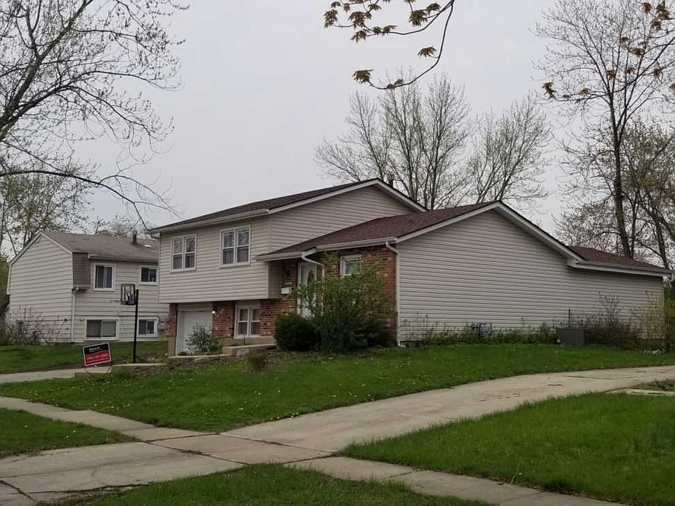 1st image of 17611 Pheasant Ln