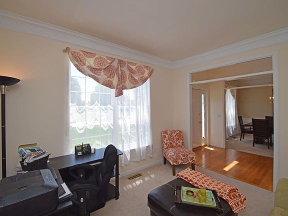 4th image of 1098 Torrey Pines Dr