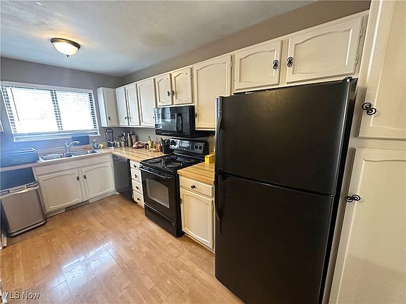 2nd image of 9394 Bassett Ln