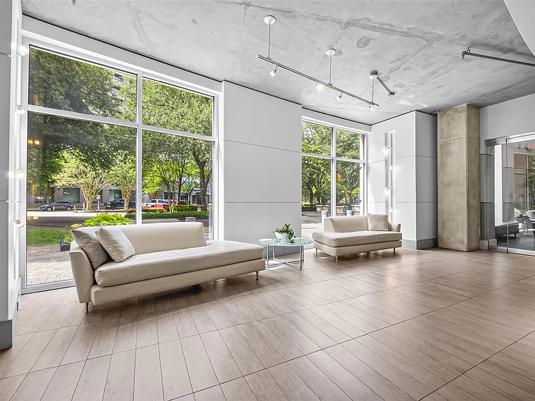 1901 Post Oak Blvd #3210 — Photo 25