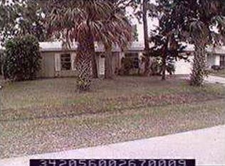 537 SE Damask Ave, Port Saint Lucie, FL 34983