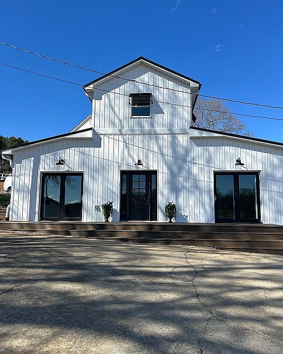 1st image of 362 Shepps Boat Dock Rd