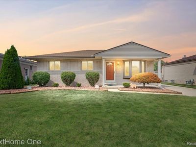 18747 Rosegarden St, Roseville, MI, 48066