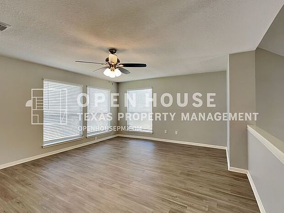 5th image of 2712 Shauntel St