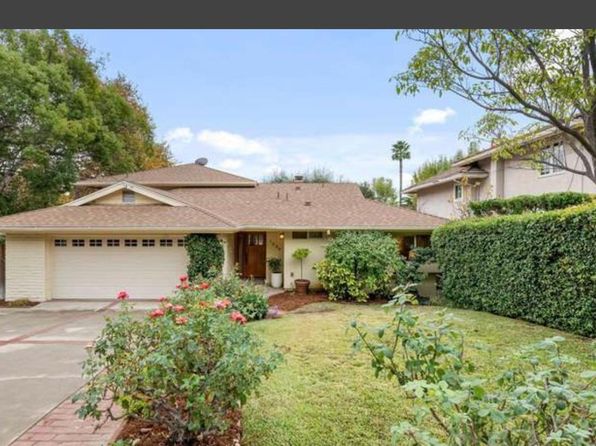 1044 Fairview Dr