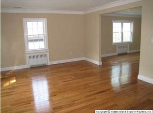111 Beverly Ave, Staten Island, NY 10301