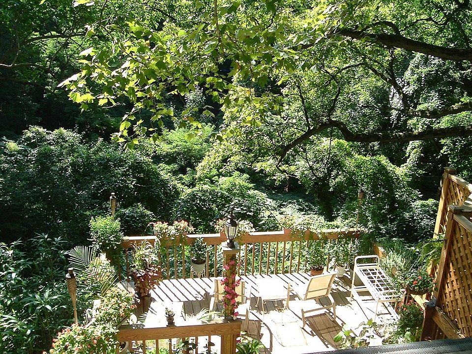 Multi-tiered Deck