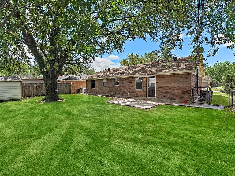 2910 Somerset Ave — Photo 10
