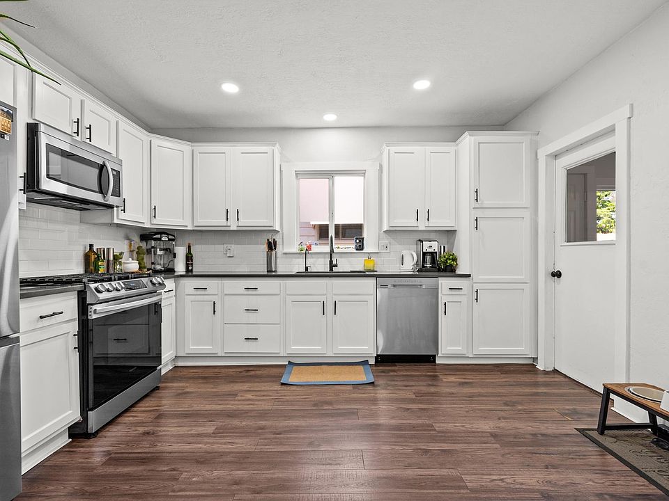 1st image of 531 E Downington Ave