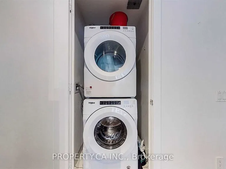 80 Vanauley St #315 — Photo 22