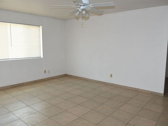 4th image of 3165 W Altadena Ave