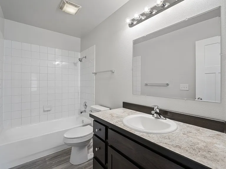 7035 Gold Kings Ave — Photo 9