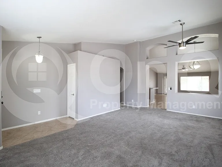 1139 E Morgan Ct — Photo 12
