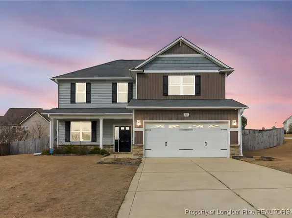 288 New Castle Ln, Spring Lake, NC 28390