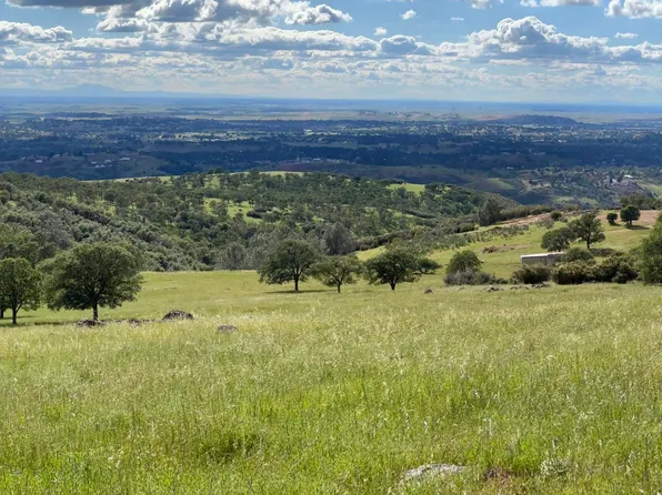 Palomino Ridge Rd, Valley Springs, CA 95252