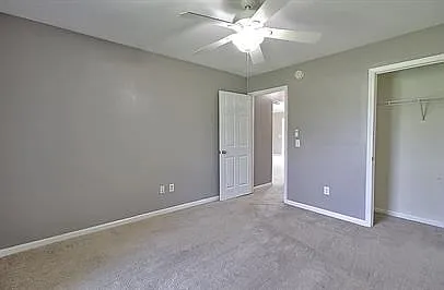 403 E Banks St — Photo 19