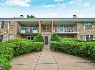 1130 S Washington St APT T1, Falls Church, VA 22046