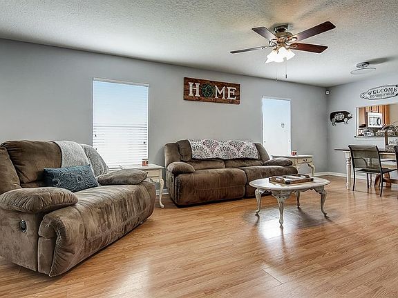 4th image of 7514 Maroon Peak Dr