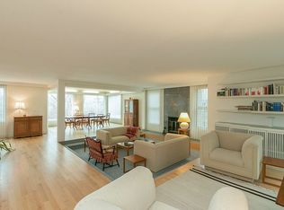 406 Rocky Shore Dr, Iowa City, IA 52246
