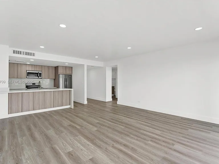 2451 Brickell Ave #14C — Photo 8
