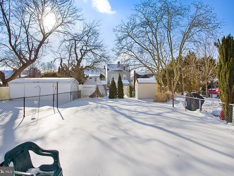 422 Prince St — Photo 22
