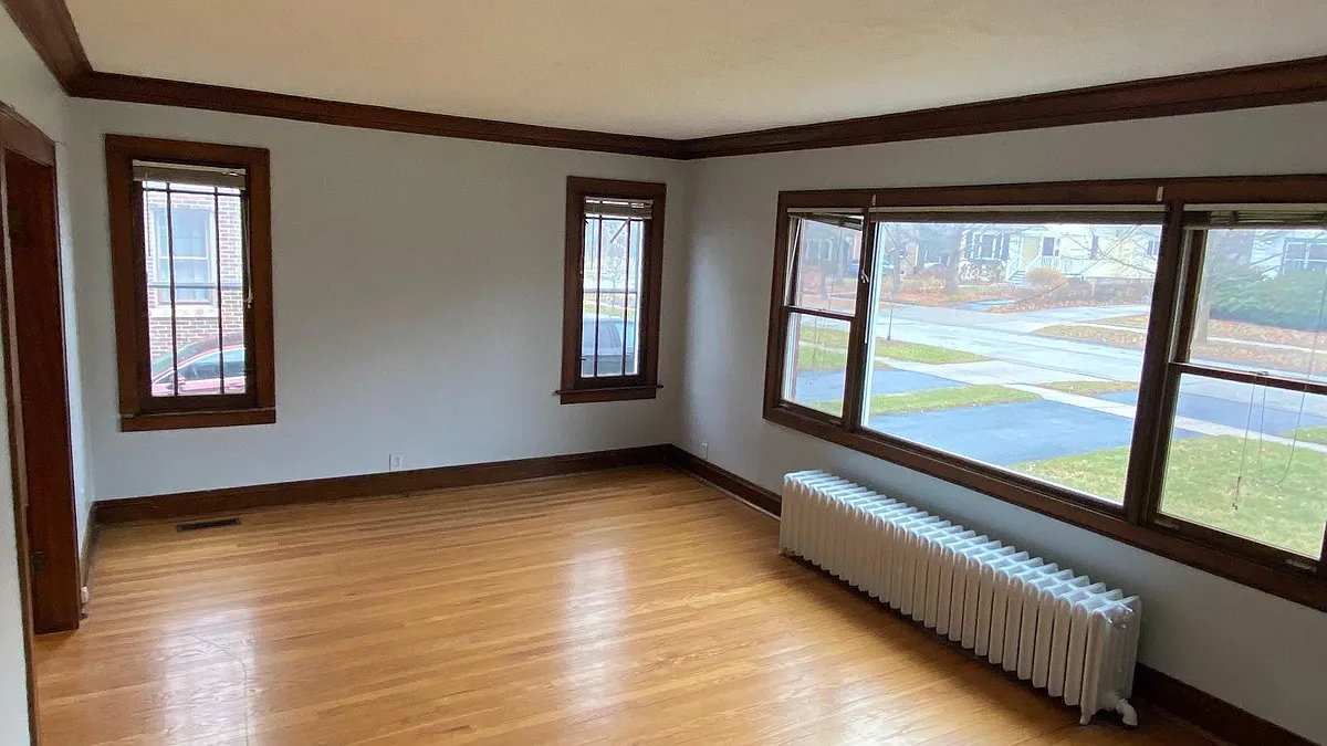 Building Photo - 2154 Maple Rd #1
