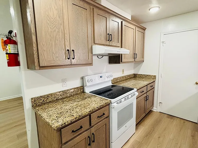 927AB - 410 Houston St. - DM — Photo 64