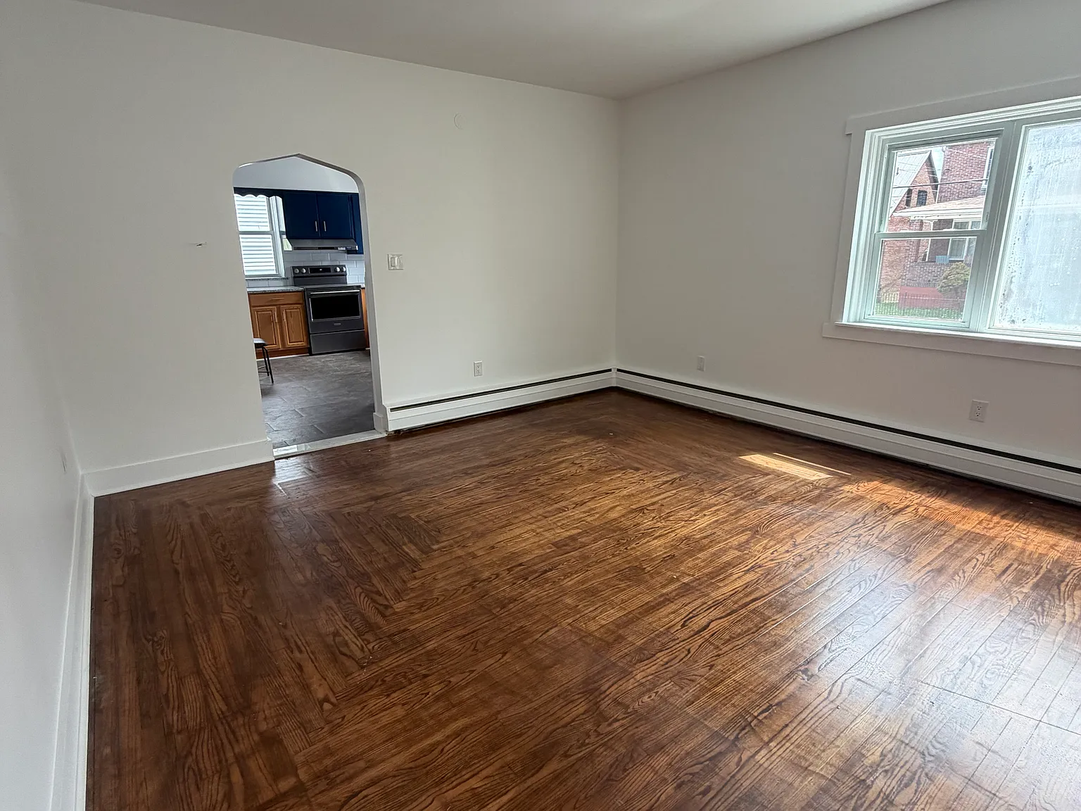 2 bed, $1,600 — Photo 2