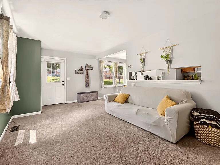 3 Eagle Ln — Photo 1
