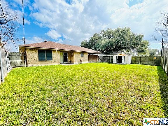 4th image of 3503 Redwood Dr