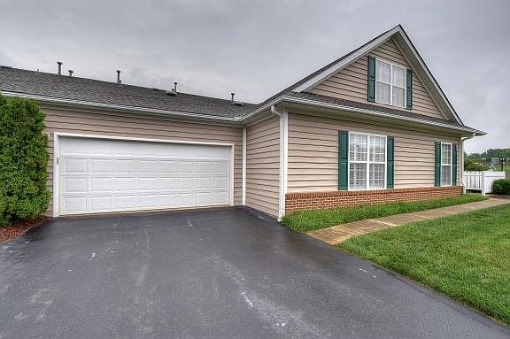 4th image of 173 Avonlea Pl