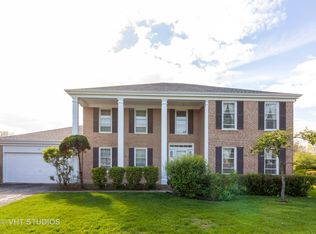 28 Plumrose Ct, Schaumburg, IL