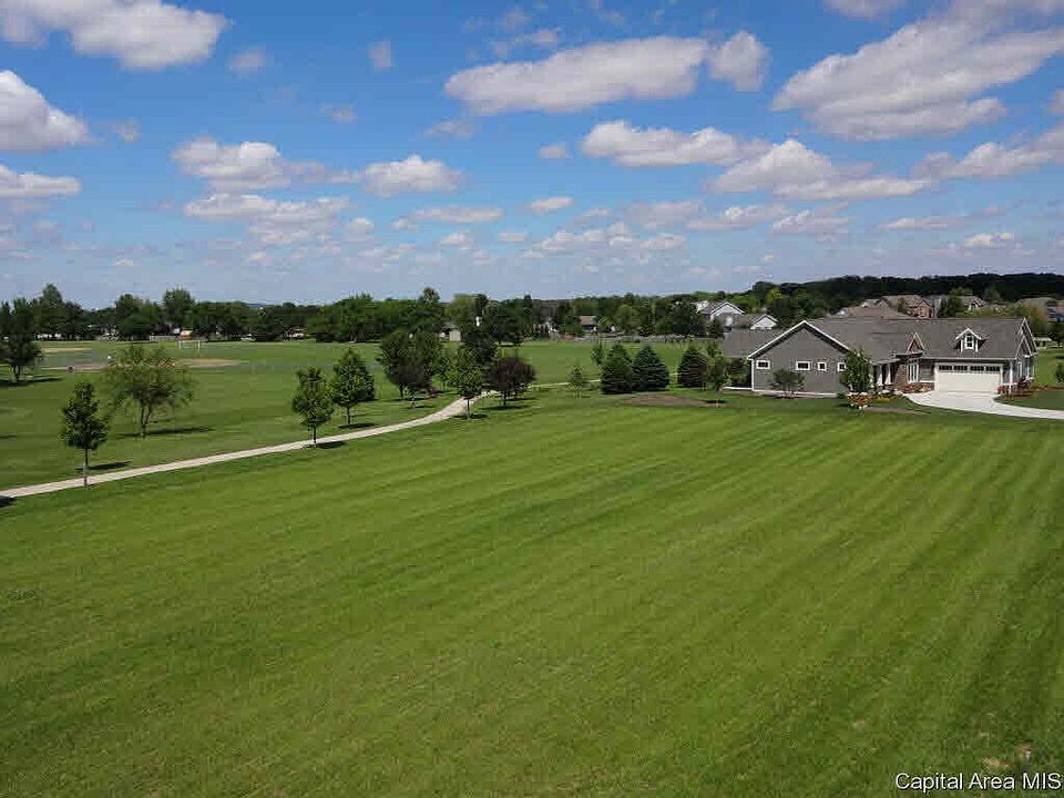 1st image of 920 Chestnut Oak Cir