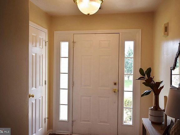 3rd image of 205 Bentley Ave