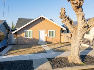 271 Lindsay St, Lindsay, CA 93247