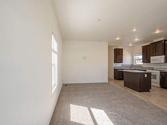 4th image of 4470 E Vegas Valley Dr #91