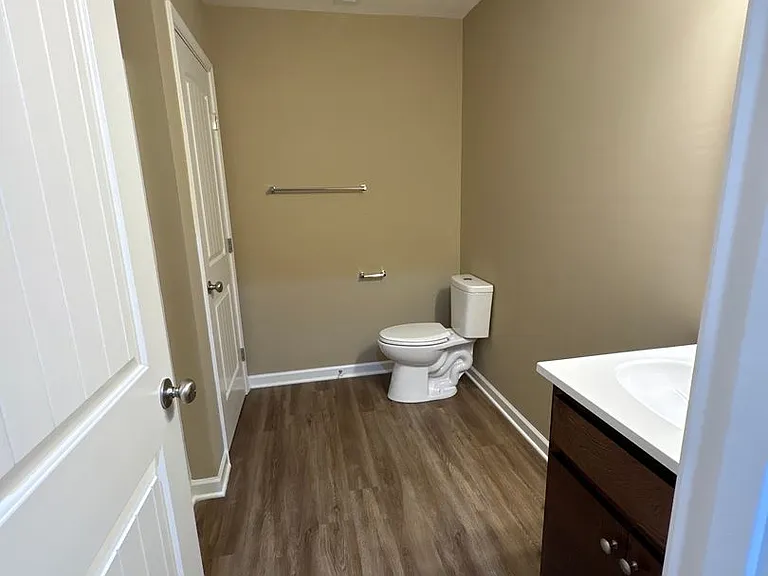 517 Weaver St #5 — Photo 20