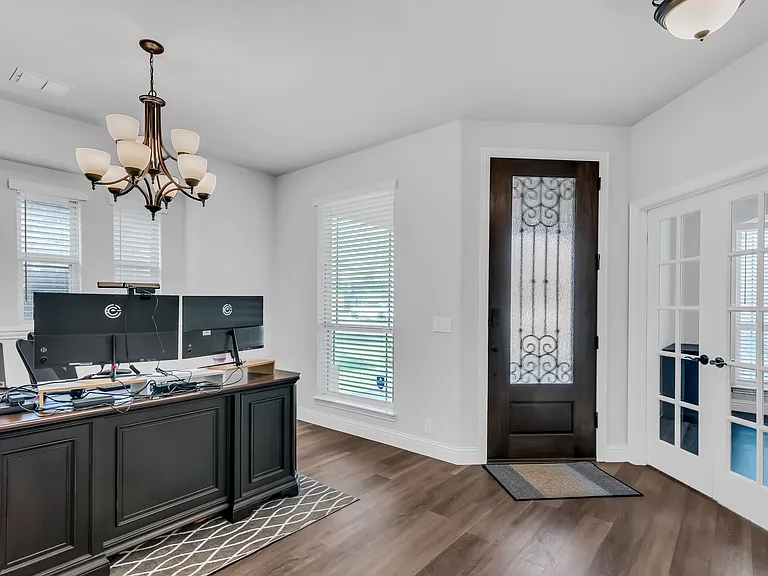 1208 Sagewood Dr — Photo 3