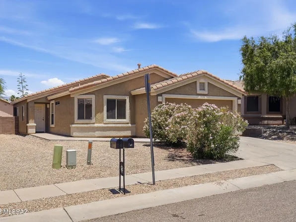 8435 E Bowline Rd, Tucson, AZ 85710
