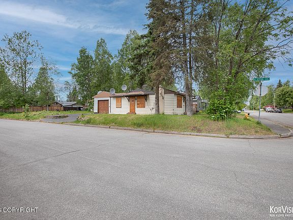 5th image of 2642 Cottonwood St