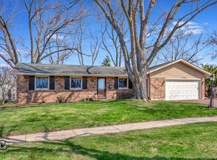 2908 71st St, Woodridge, IL 60517