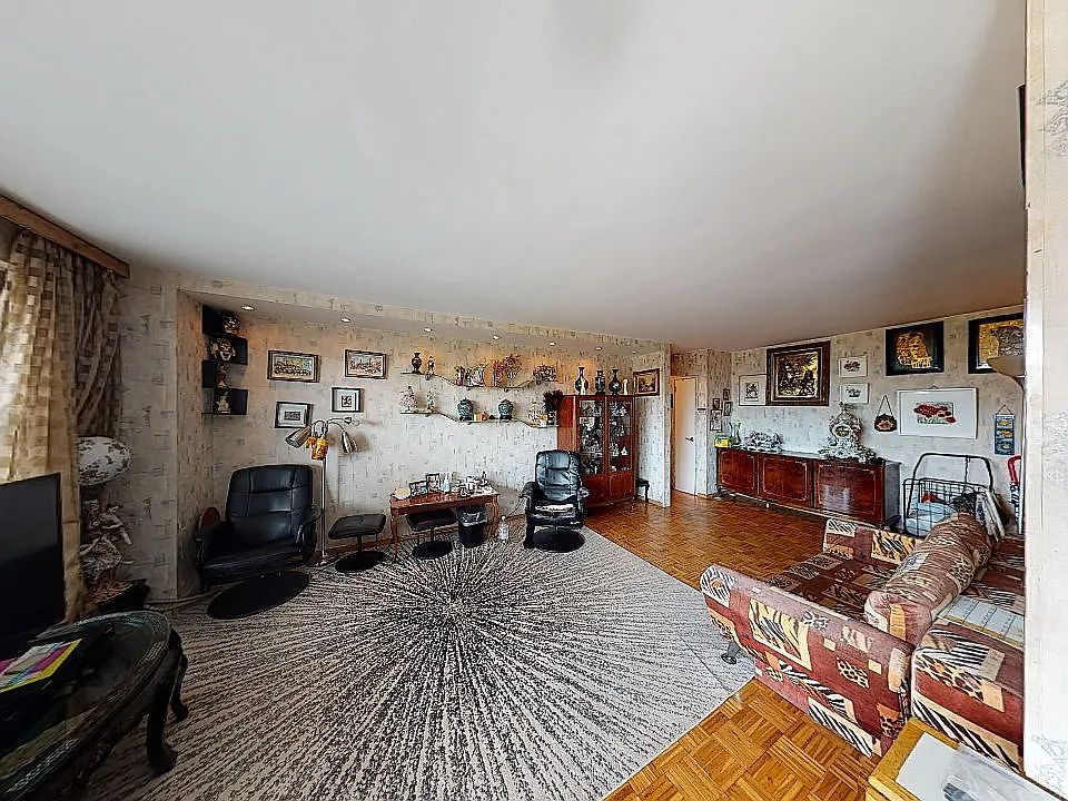 1st image of 2932 W 5th St APT 15B