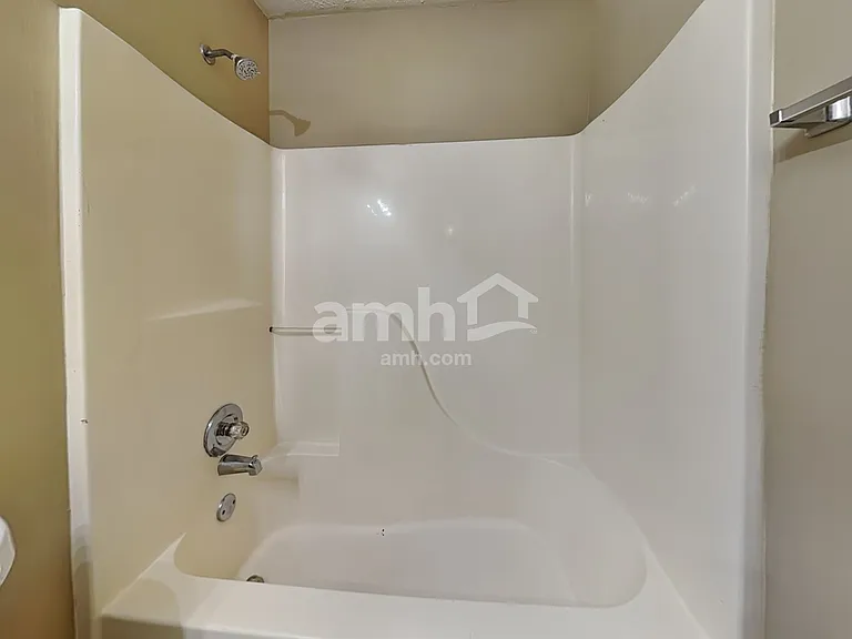 1545 Maple Pointe Ct — Photo 17